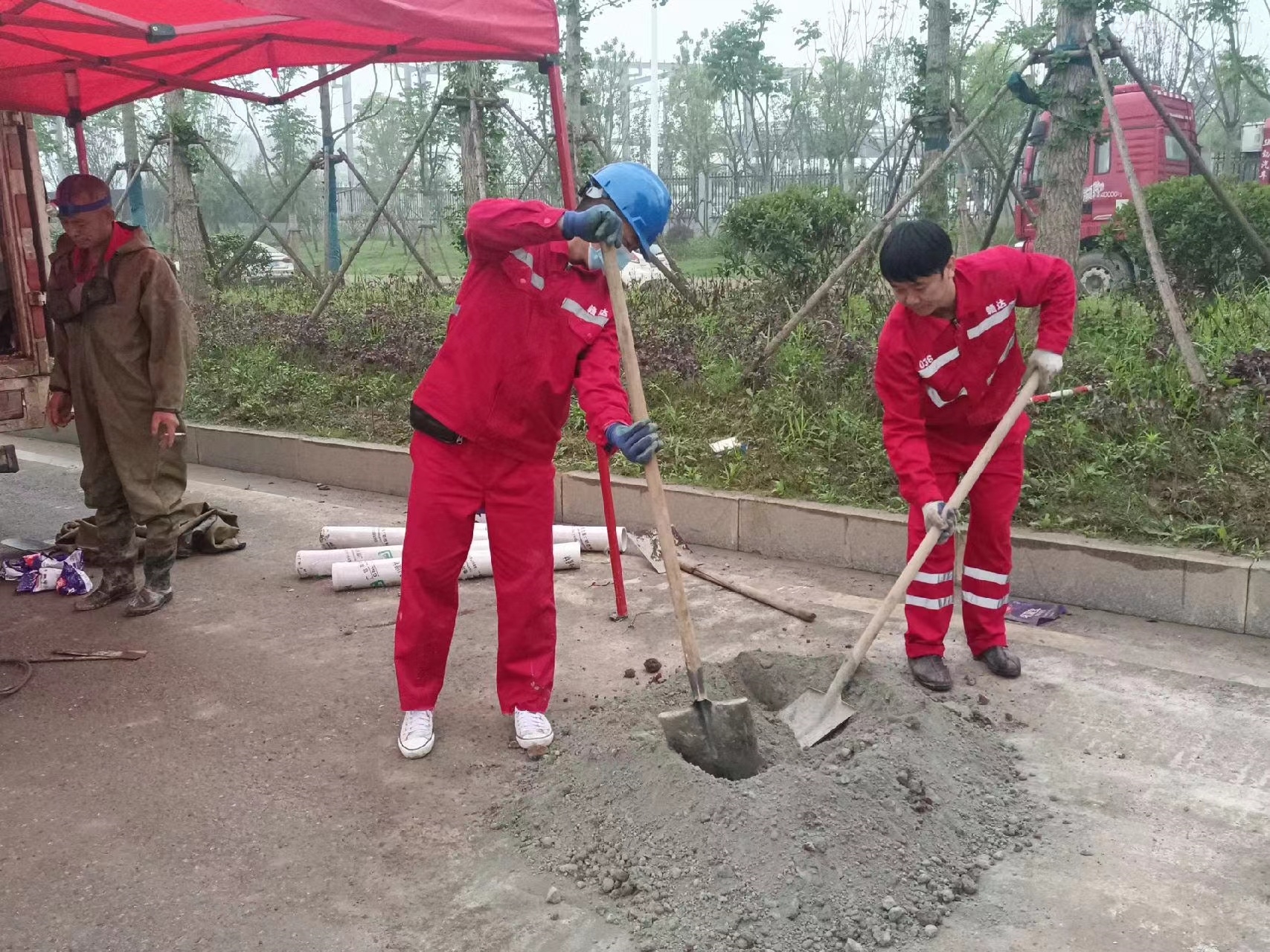 久治管道疏通哪家好】及时进行市政管道清淤